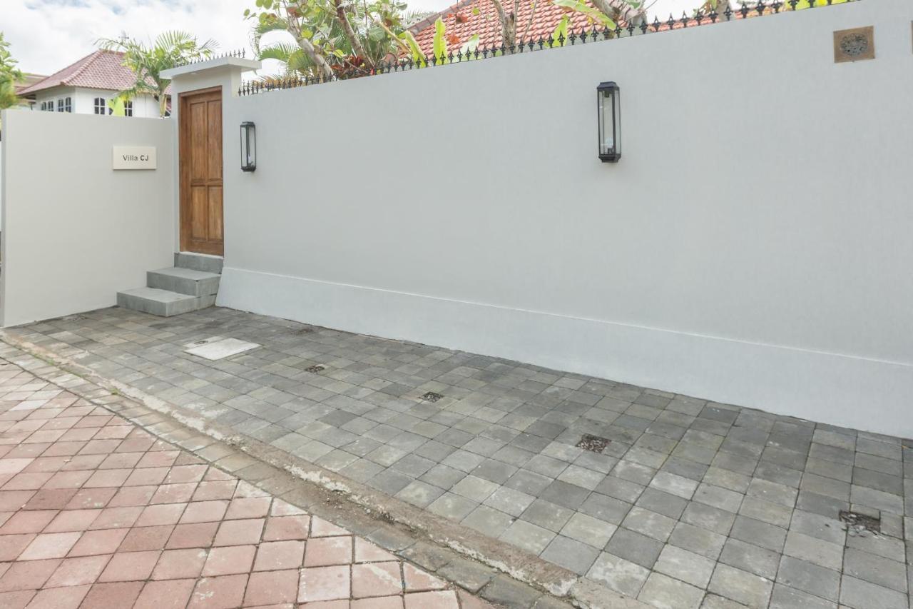 Villa Cj Seminyak Εξωτερικό φωτογραφία